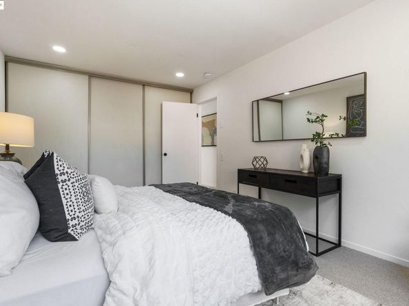 1840 Magellan Dr, Oakland CA 94611