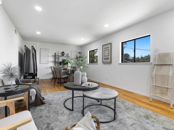 1840 Magellan Dr, Oakland CA 94611