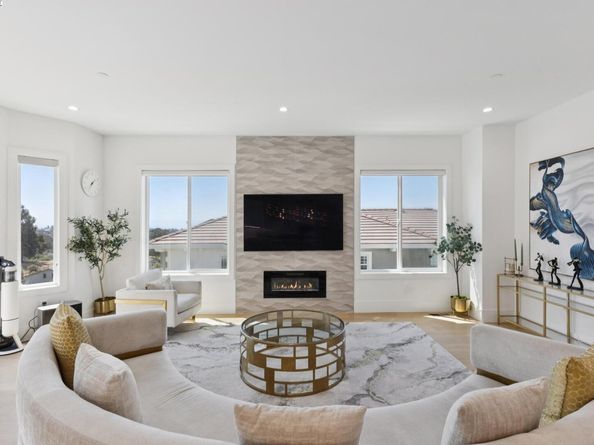 3606 Sarita St, Hayward CA 94542