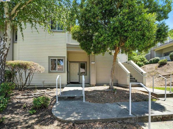273 Florence Ct, Hercules CA 94547