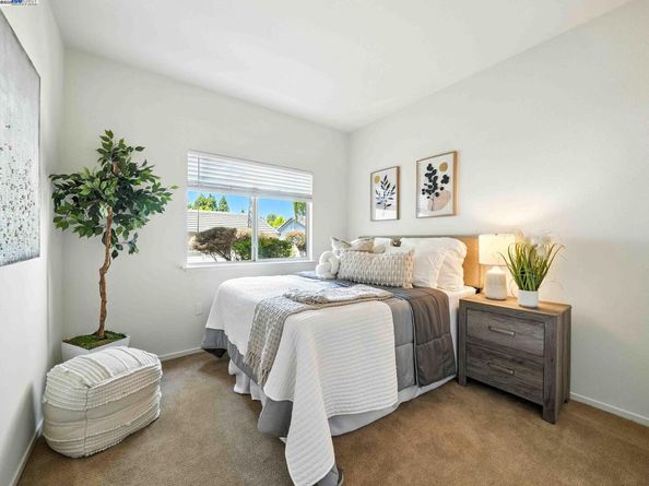 273 Florence Ct, Hercules CA 94547