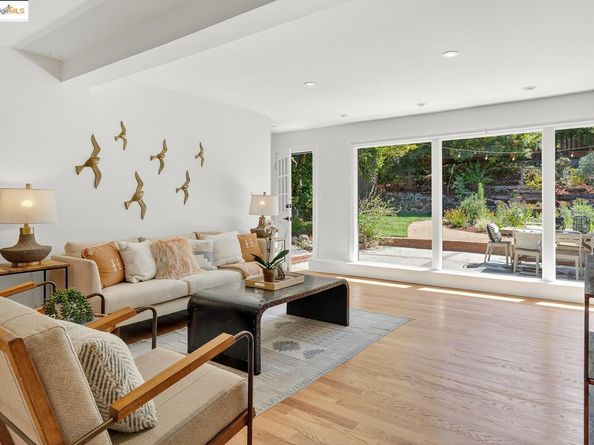 3510 Robinson Dr., Oakland CA 94602