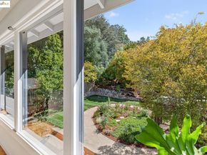 3510 Robinson Dr., Oakland CA 94602