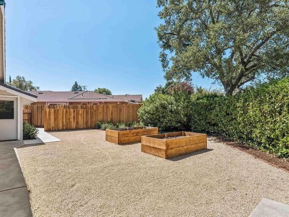 145 Pickering, Walnut Creek CA 94598