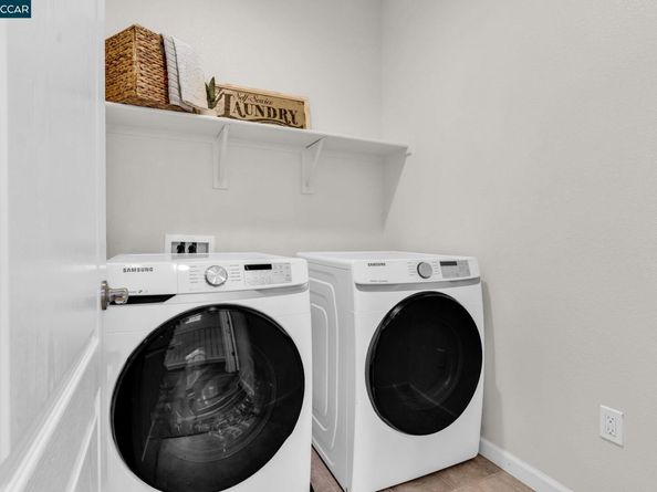 6983 Alamo Creek Trl, Dublin CA 94568
