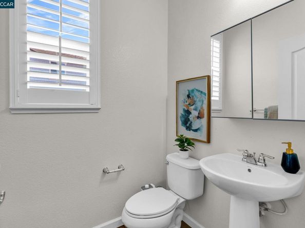 6983 Alamo Creek Trl, Dublin CA 94568