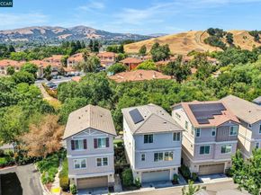 6983 Alamo Creek Trl, Dublin CA 94568