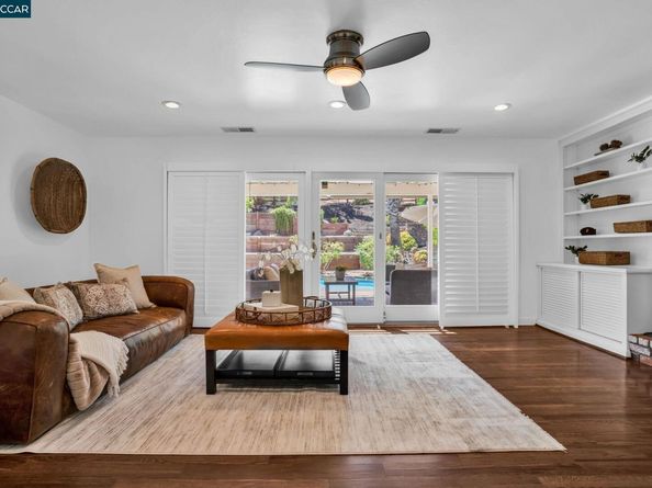 33 El Molino Dr, Clayton CA 94517