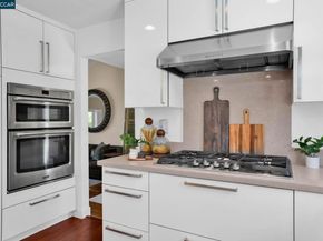 33 El Molino Dr, Clayton CA 94517