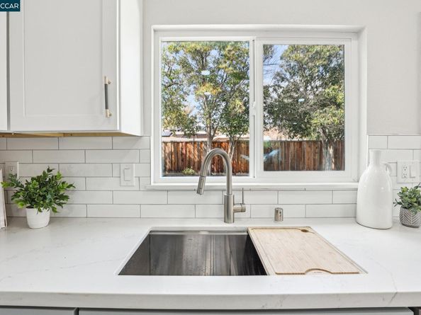 562 Swallow Dr, Livermore CA 94551