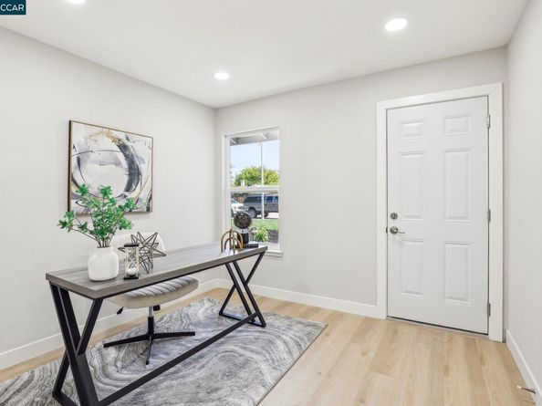 562 Swallow Dr, Livermore CA 94551