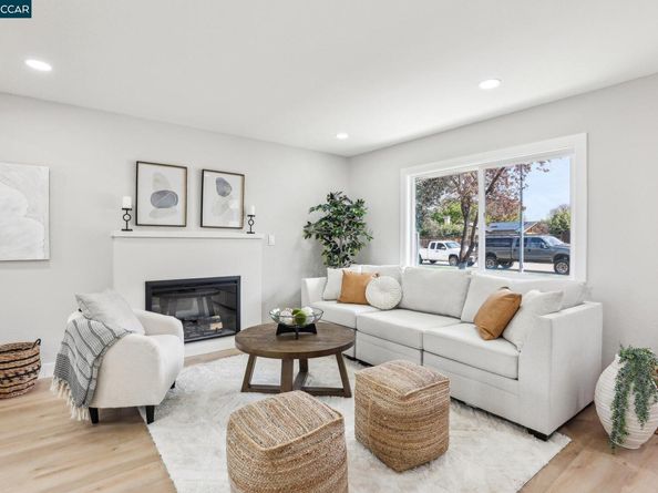 562 Swallow Dr, Livermore CA 94551