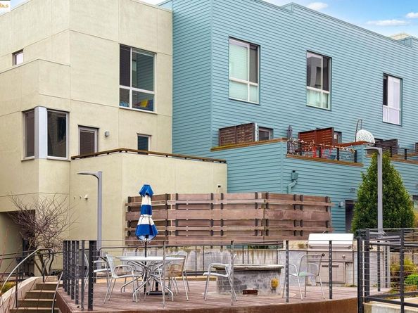 555 Innes Ave 309, San Francisco CA 94124