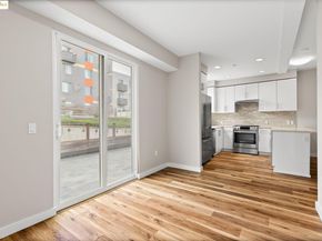 555 Innes Ave 309, San Francisco CA 94124