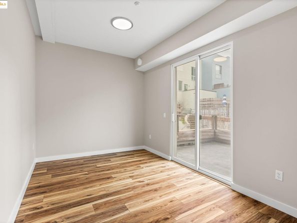 555 Innes Ave 309, San Francisco CA 94124