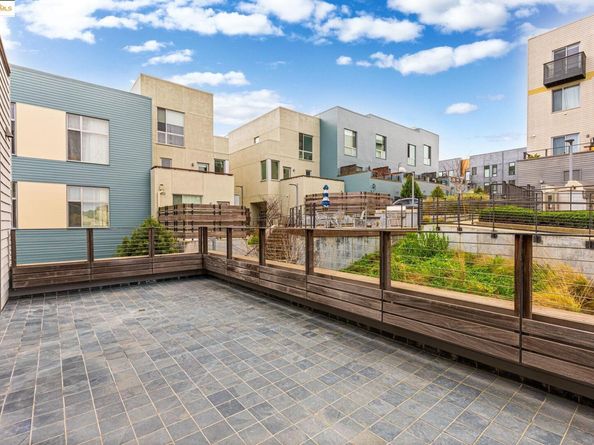 555 Innes Ave 309, San Francisco CA 94124