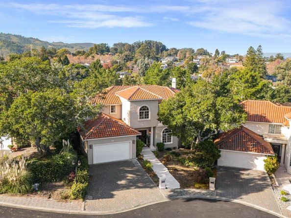 11 La Strada, Burlingame CA 94010