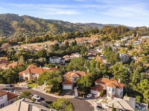 11 La Strada, Burlingame CA 94010