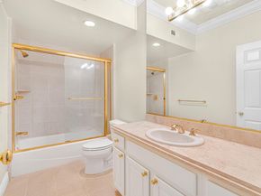 11 La Strada, Burlingame CA 94010