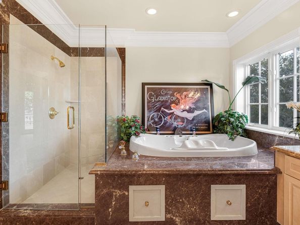 11 La Strada, Burlingame CA 94010