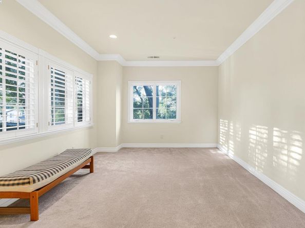 11 La Strada, Burlingame CA 94010