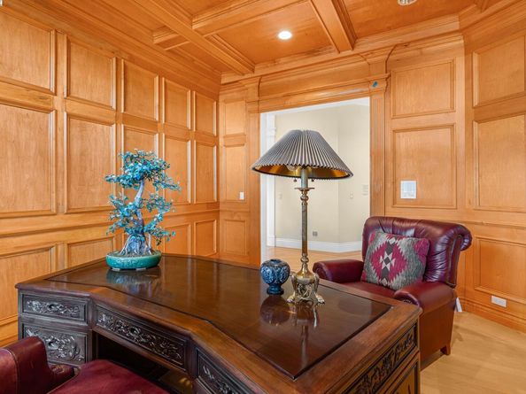 11 La Strada, Burlingame CA 94010