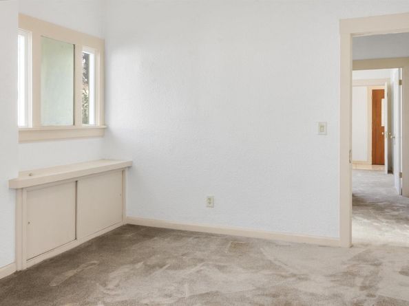 2301 12Th Ave, Oakland CA 94606