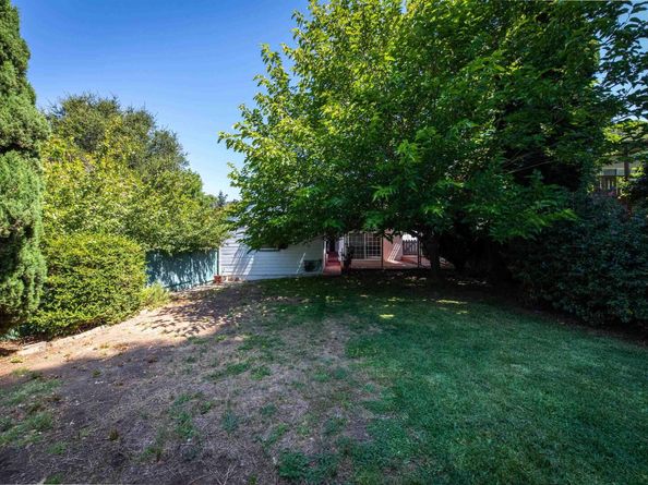 4545 Tompkins Ave, Oakland CA 94619