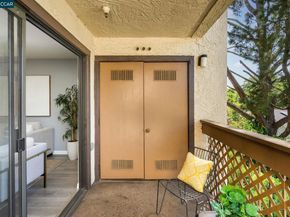 1722 S Villa Way, Walnut Creek CA 94595