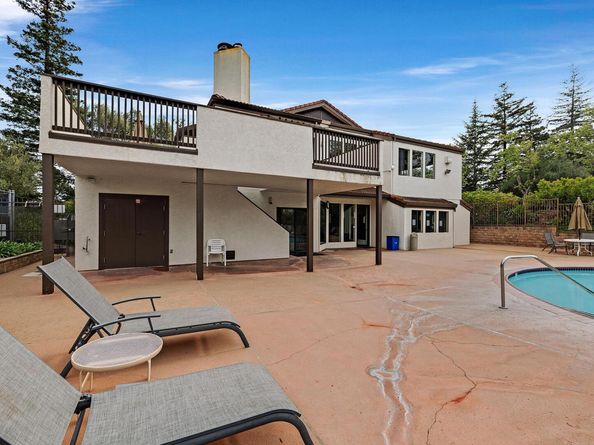 21109 Gary Dr 209, Hayward CA 94546