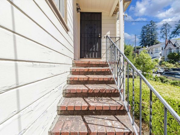 3847 Fruitvale Ave, Oakland CA 94602