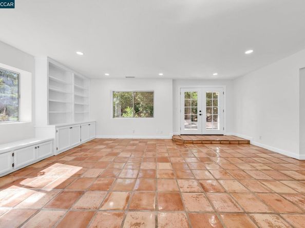 205 Castle Hill Ranch Rd, Walnut Creek CA 94595