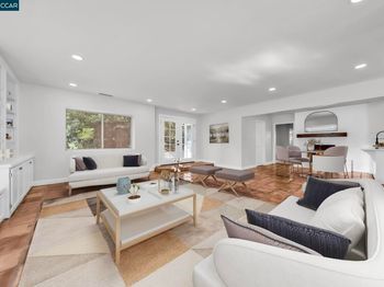 205 Castle Hill Ranch Rd