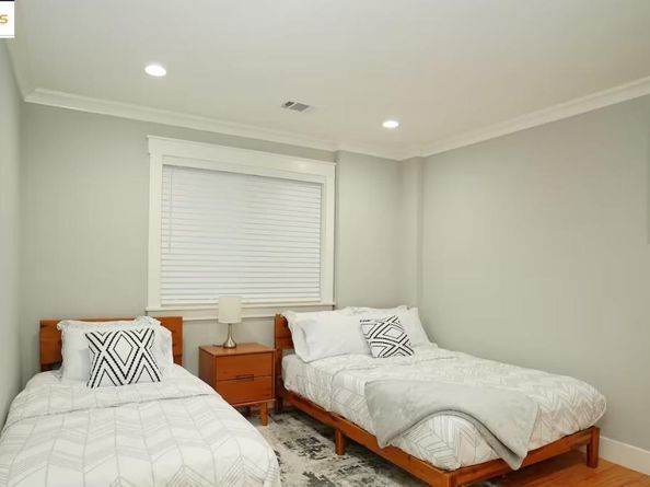 976 53rd ST, Emeryville CA 94608