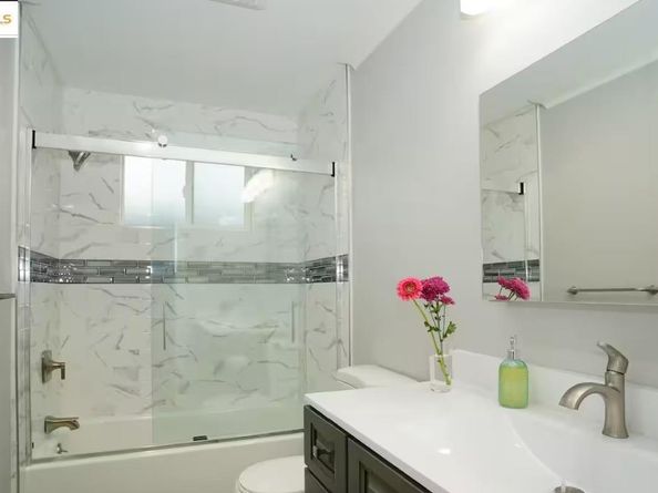 976 53rd ST, Emeryville CA 94608