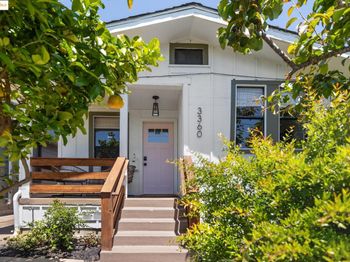 3360 Arizona St