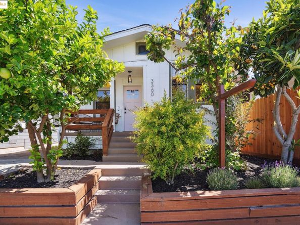 3360 Arizona St, Oakland CA 94602