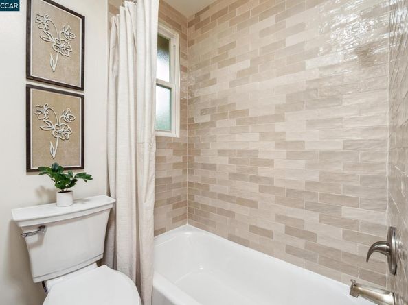 5810 Estates Dr, Oakland CA 94611
