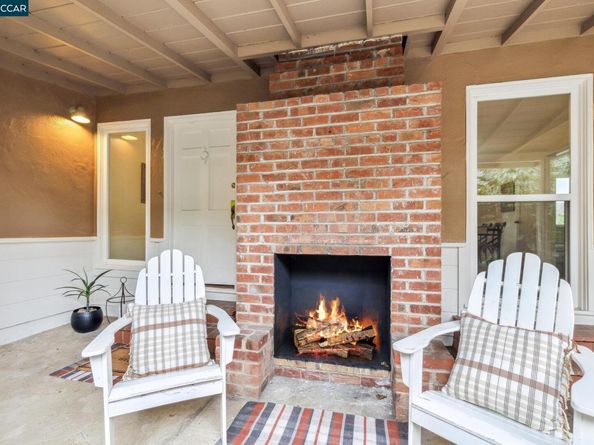 5810 Estates Dr, Oakland CA 94611