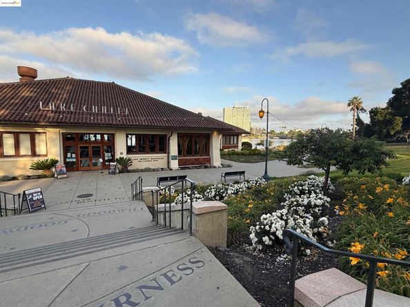 1555 Lakeside Dr 191, Oakland CA 94612