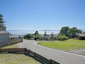 921 Clark Place, El Cerrito CA 94530