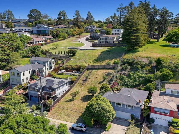 921 Clark Place, El Cerrito CA 94530