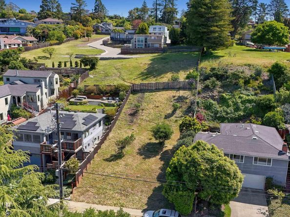 921 Clark Place, El Cerrito CA 94530