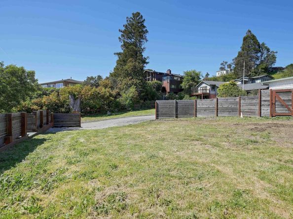 921 Clark Place, El Cerrito CA 94530