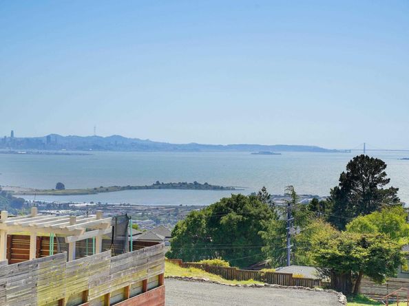 921 Clark Place, El Cerrito CA 94530