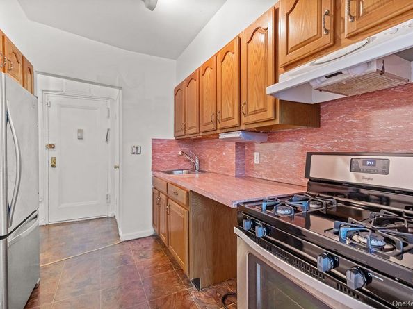 70 Sherman Avenue 3H, Yonkers NY 10705