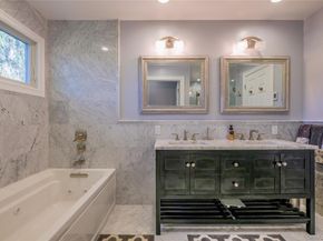 752 Kensington Court, Westbury NY 11590