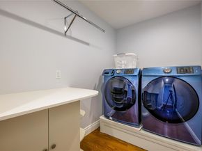 752 Kensington Court, Westbury NY 11590
