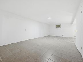 47-18 Glenwood Street, Little Neck NY 11362