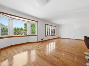 47-18 Glenwood Street, Little Neck NY 11362